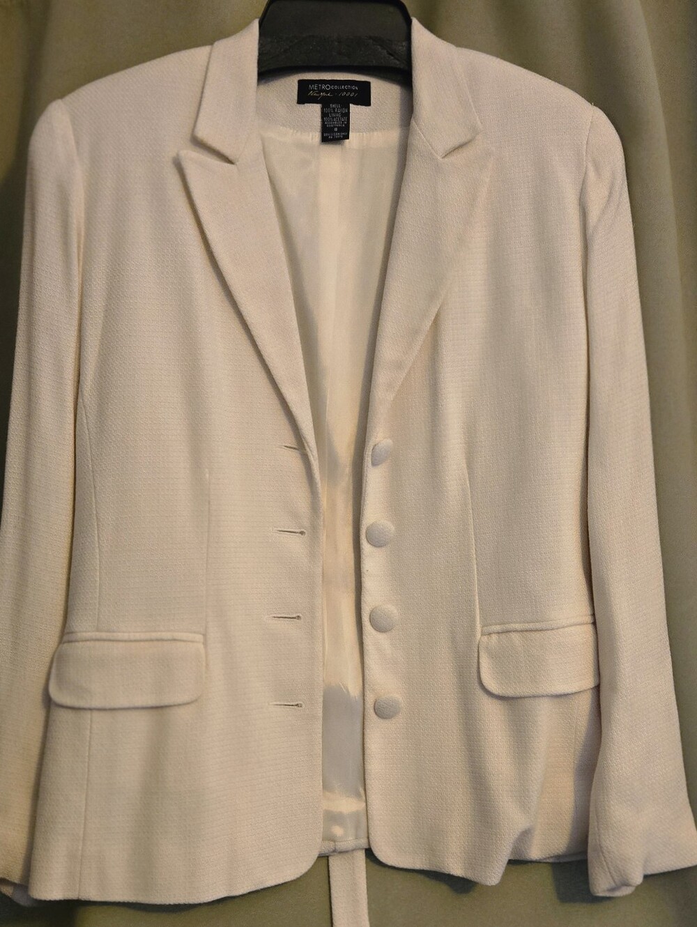 Cream/Off-White Tailored Blazer